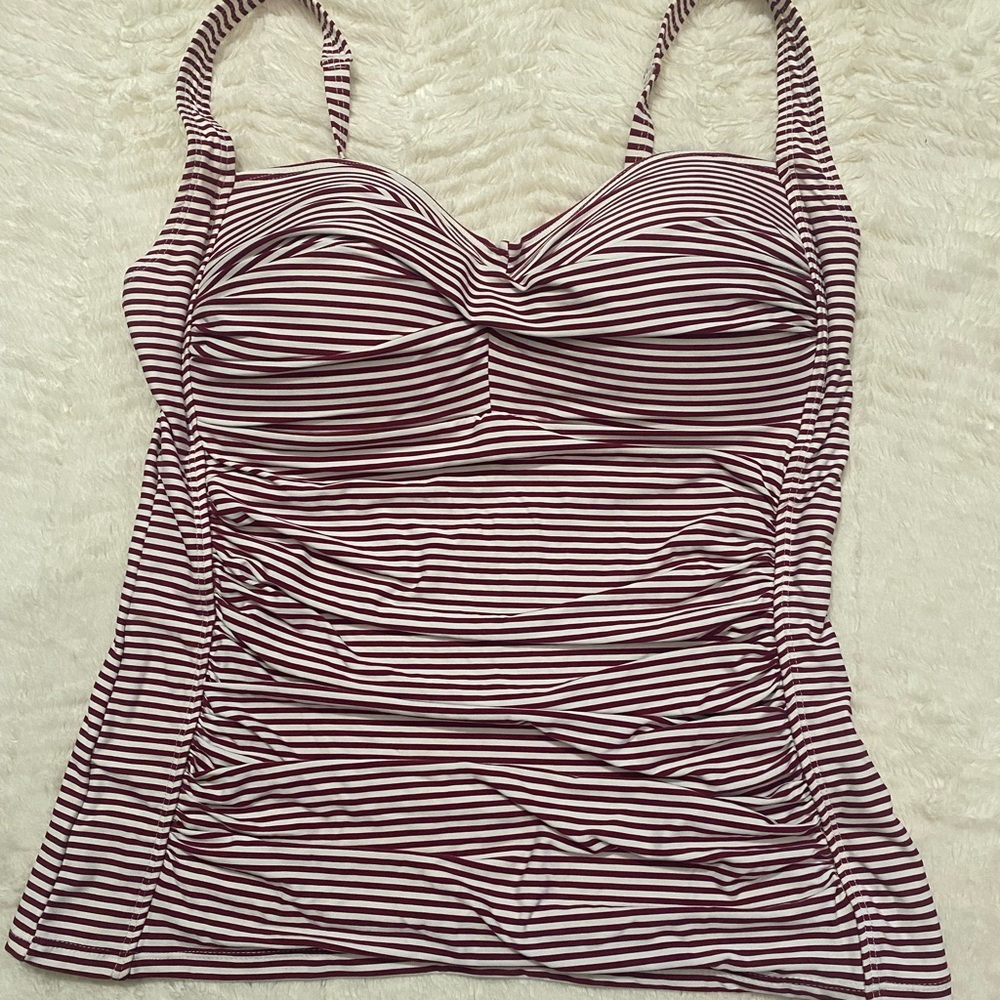 Swimsuit / Niptuck Swim - Picture 2 of 7